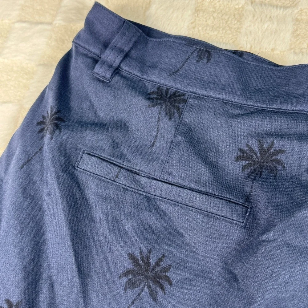Travis Mathew Men's Shorts Navy Blue with Allover Palm Tree Graphic Size 40